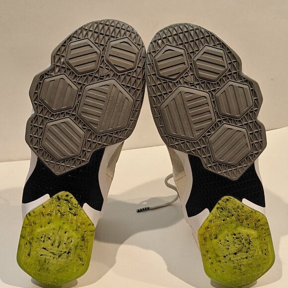 Nike LeBron 13 Command Force 807219-100 2016 Men’s Size 13 White Green Shoes - Picture 16 of 16